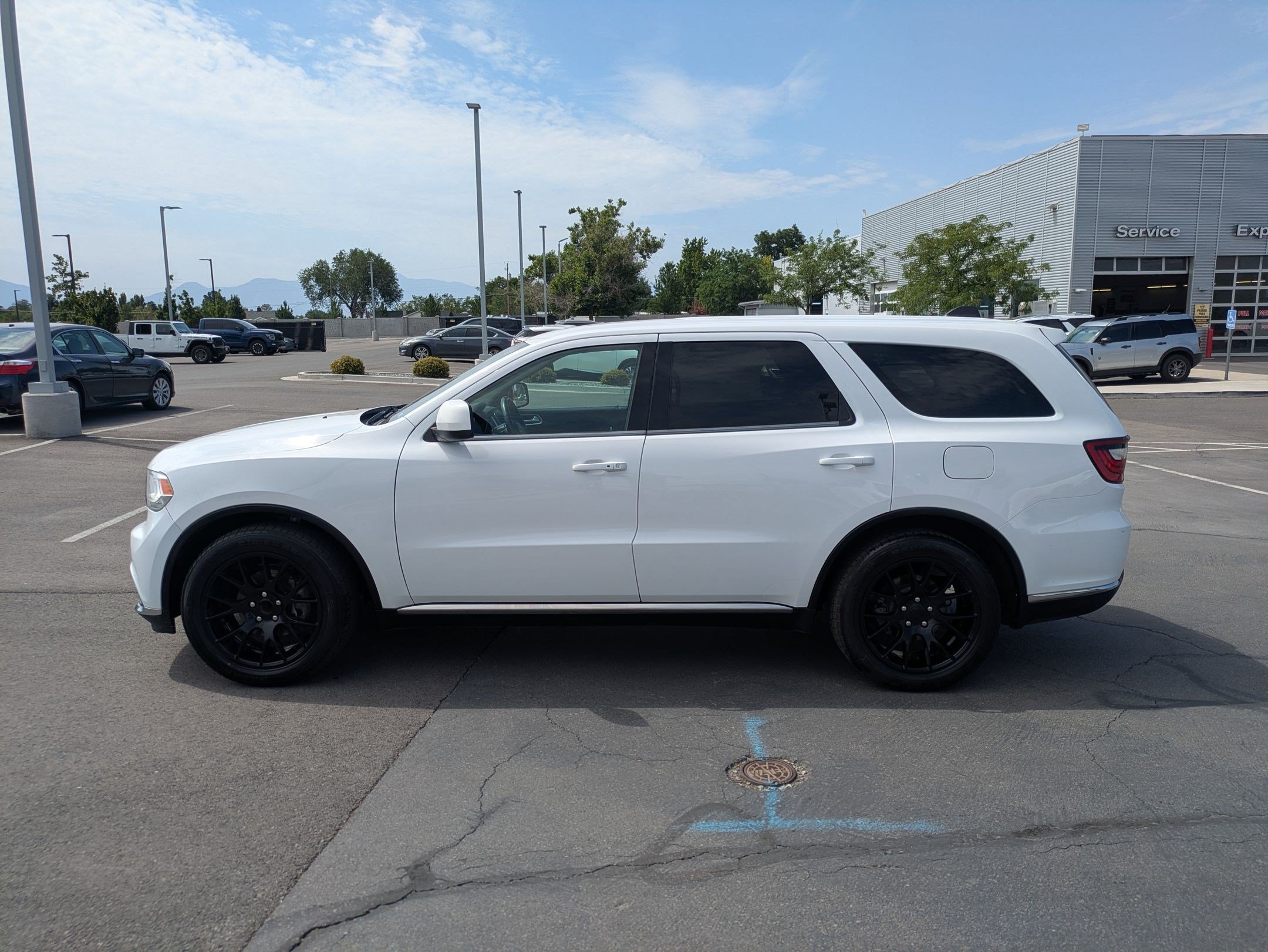Used 2019 Dodge Durango SXT w/ 3rd Row Seating Group RWD image 9