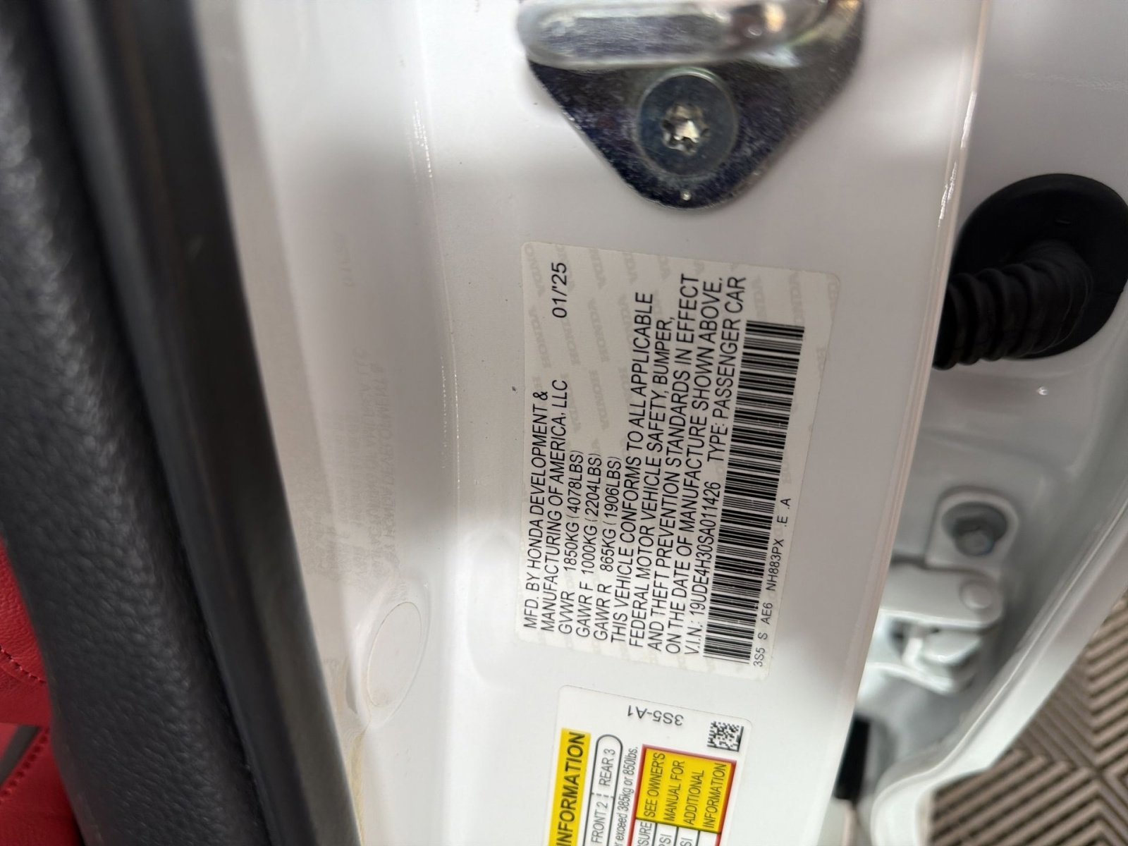 Used 2025 Acura Integra A-Spec image 28