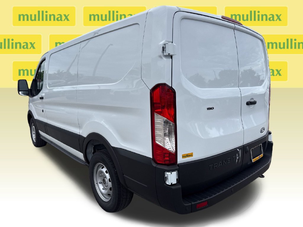 New 2027 Ford Transit 150 Low Roof w/ Load Area Protection Package RWD image 4