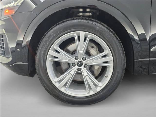 Used 2023 Audi Q8 Premium Plus AWD/4WD image 28