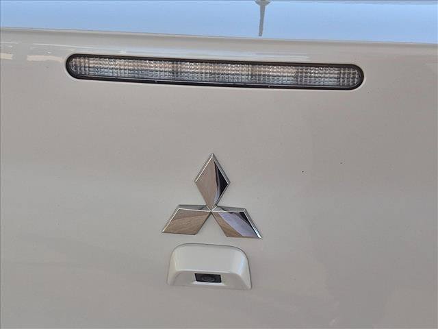 Used 2017 Mitsubishi Lancer LE FWD image 14