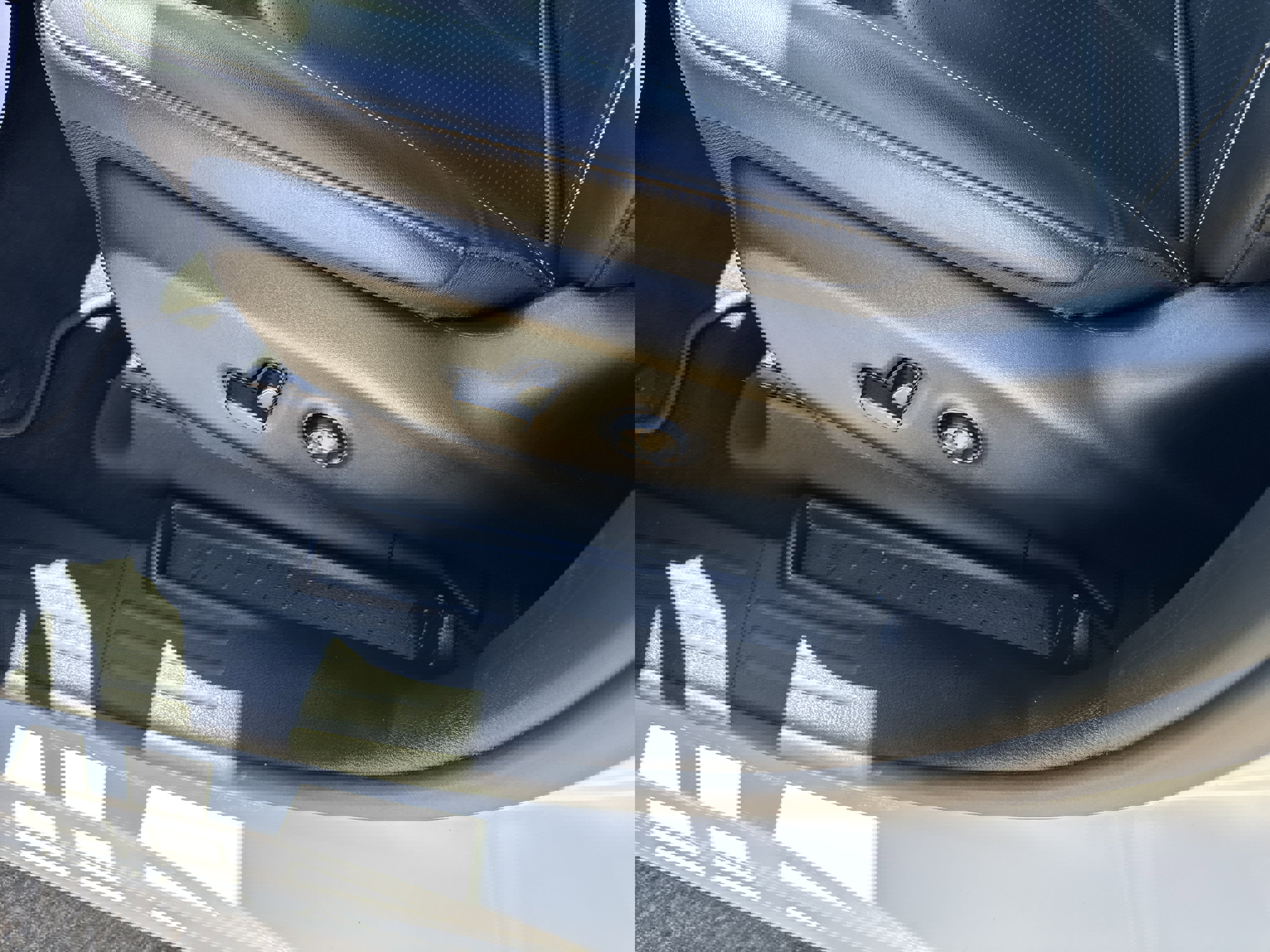 Used 2024 Chrysler Pacifica Touring-L w/ Uconnect Theater Family Group FWD image 19