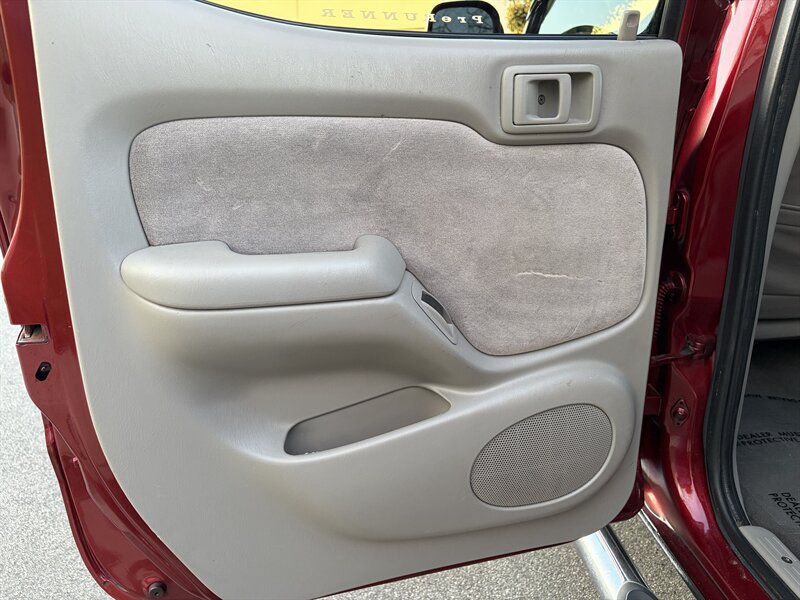 Used 2002 Toyota Tacoma PreRunner RWD image 23