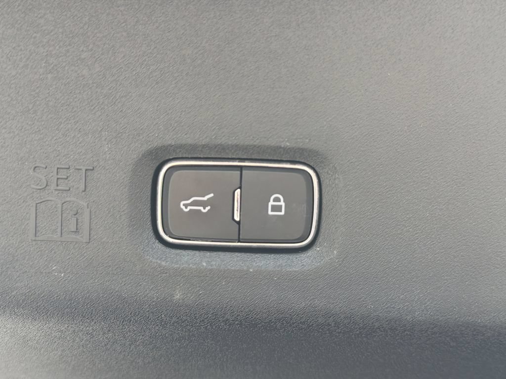 Used 2025 Ford Expedition Max Active AWD/4WD image 19