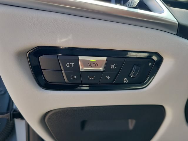 Used 2025 BMW M4 Competition RWD image 19