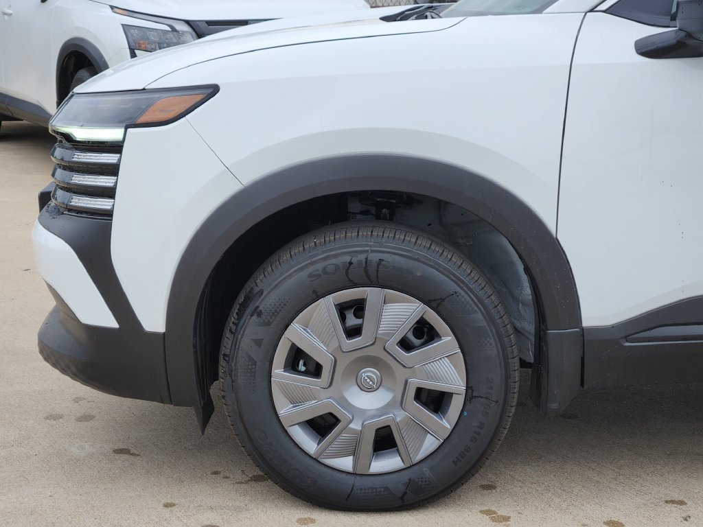 New 2026 Nissan Kicks S w/ Charging Package FWD image 10