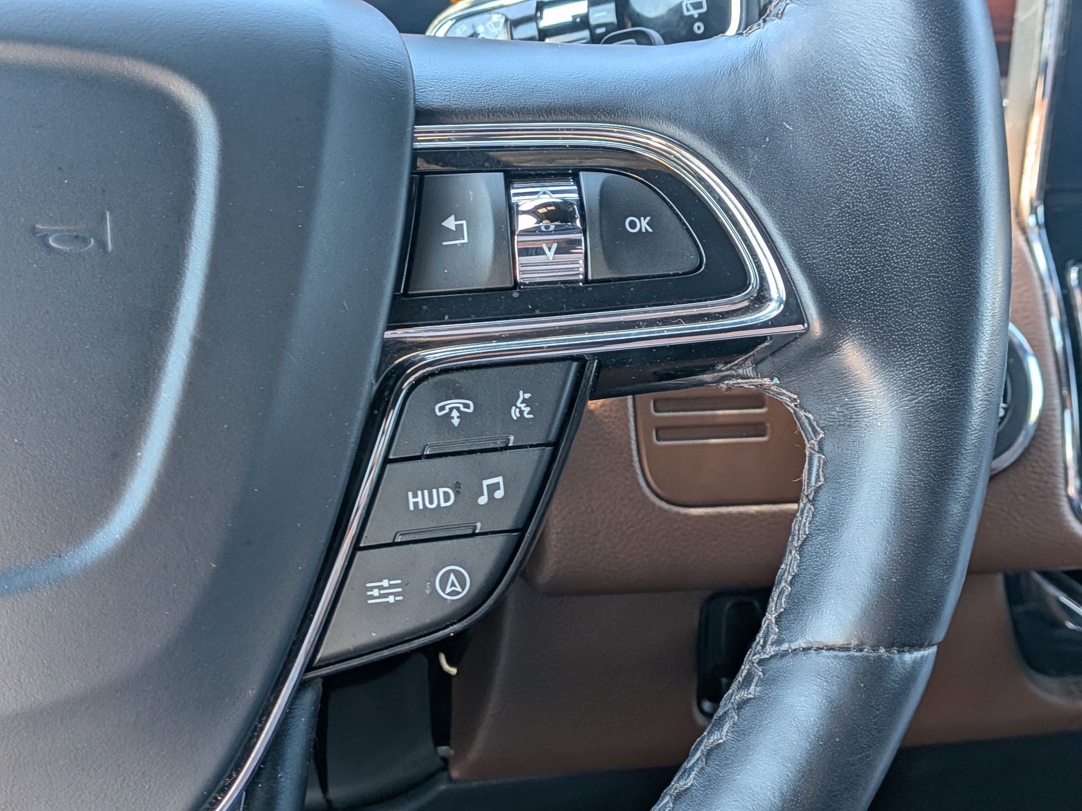 Used 2024 Lincoln Navigator L Reserve AWD/4WD image 18