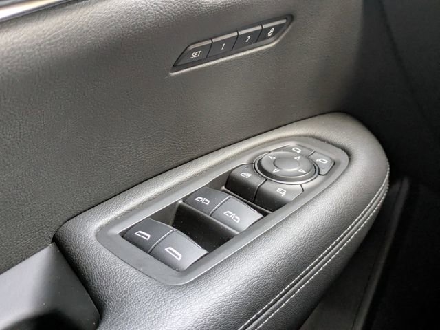 Used 2023 Cadillac XT6 Premium Luxury w/ Technology Package image 33