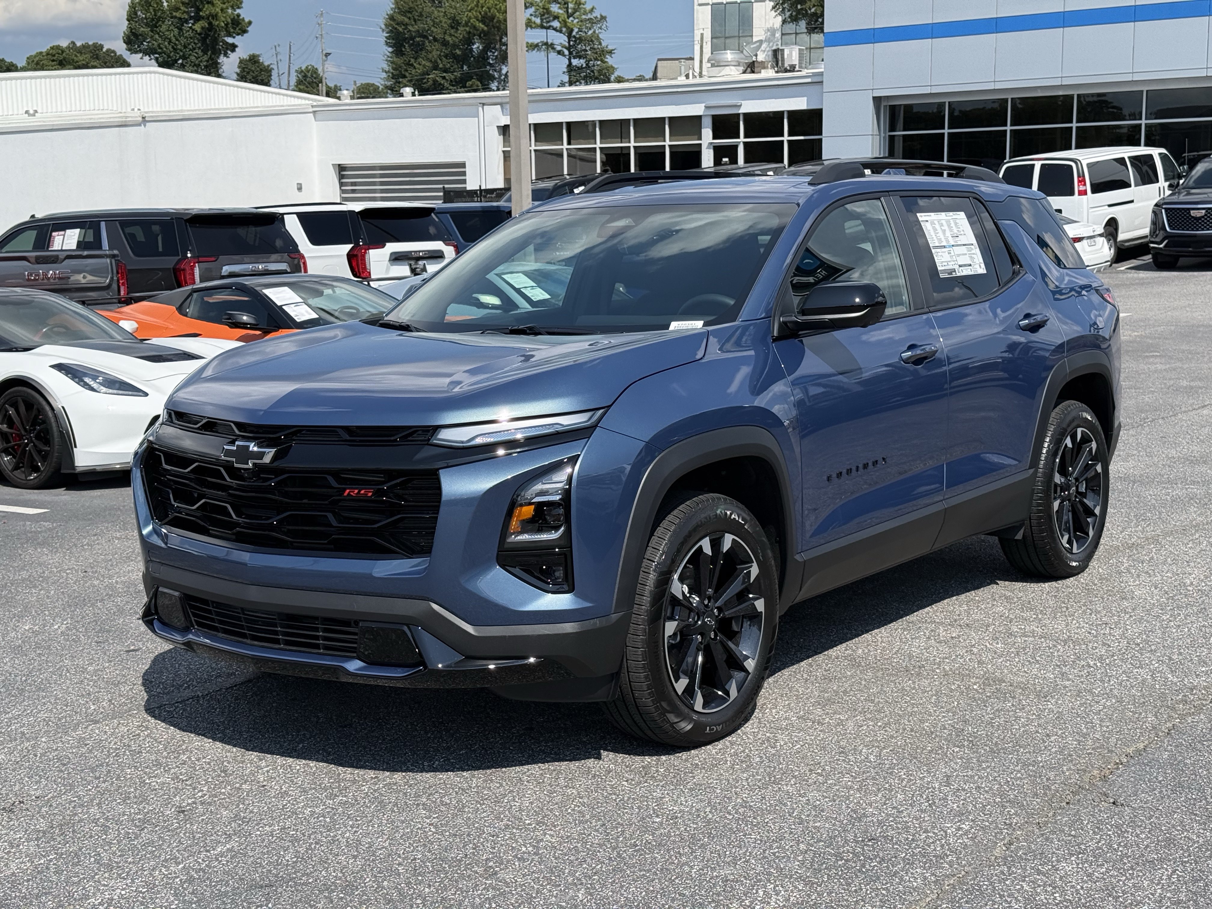 New 2027 Chevrolet Equinox RS w/ Safety and Technology Package FWD image 5