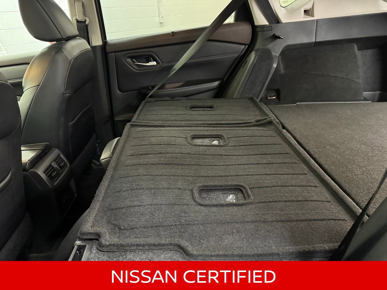 Certified 2022 Nissan Rogue SV w/ SV Premium Package image 36