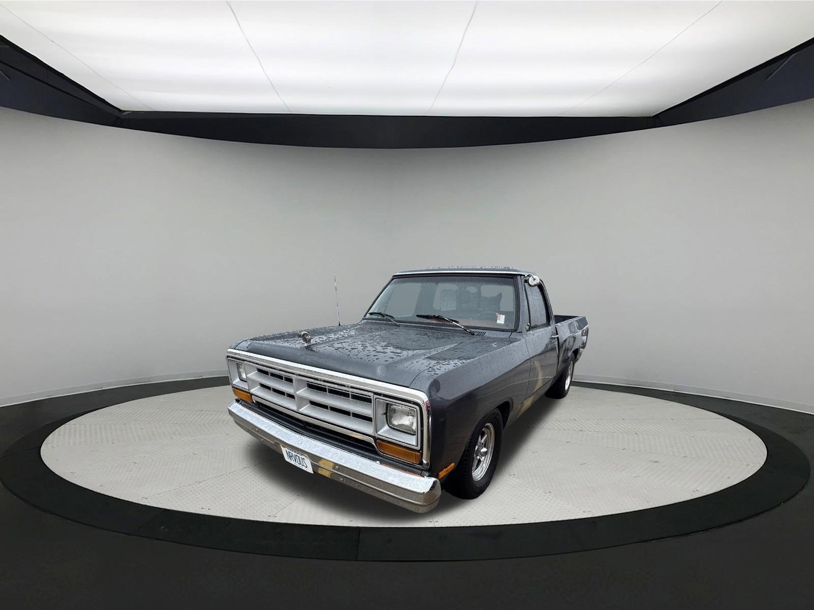 Used 1987 Dodge D/W Truck 150 image 3