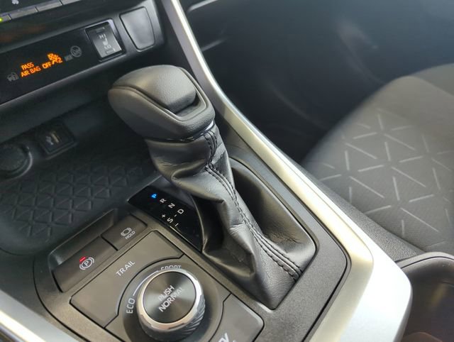 Used 2025 Toyota RAV4 XLE image 28