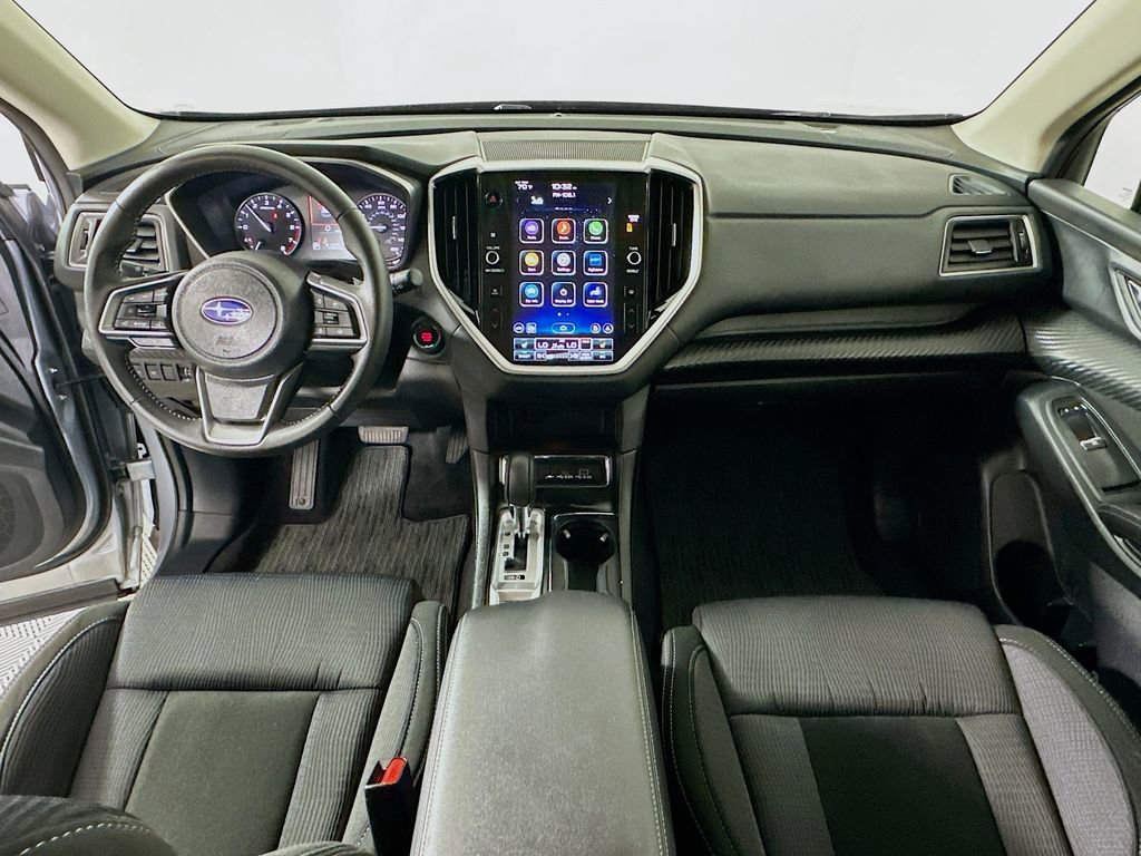 Used 2025 Subaru Ascent Premium image 3