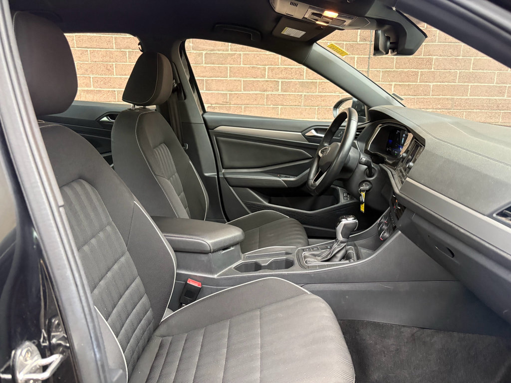 Used 2024 Volkswagen Jetta Sport FWD image 20