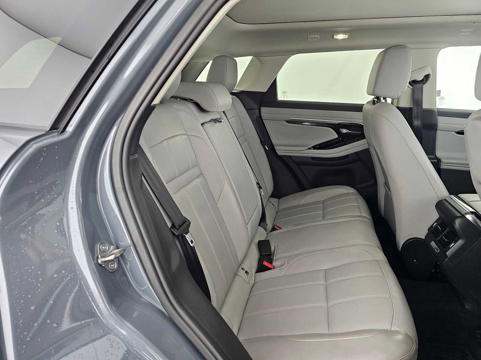 Used 2023 Land Rover Range Rover Evoque S image 12