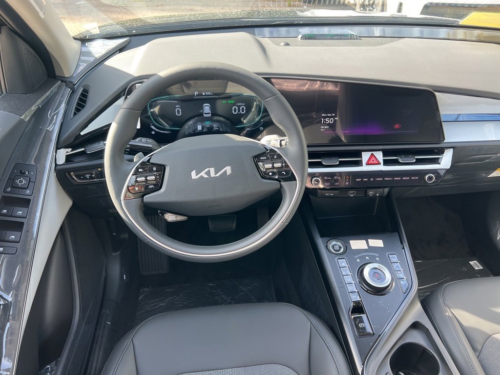 New 2025 Kia Niro EX w/ EX Cold Weather Package image 10