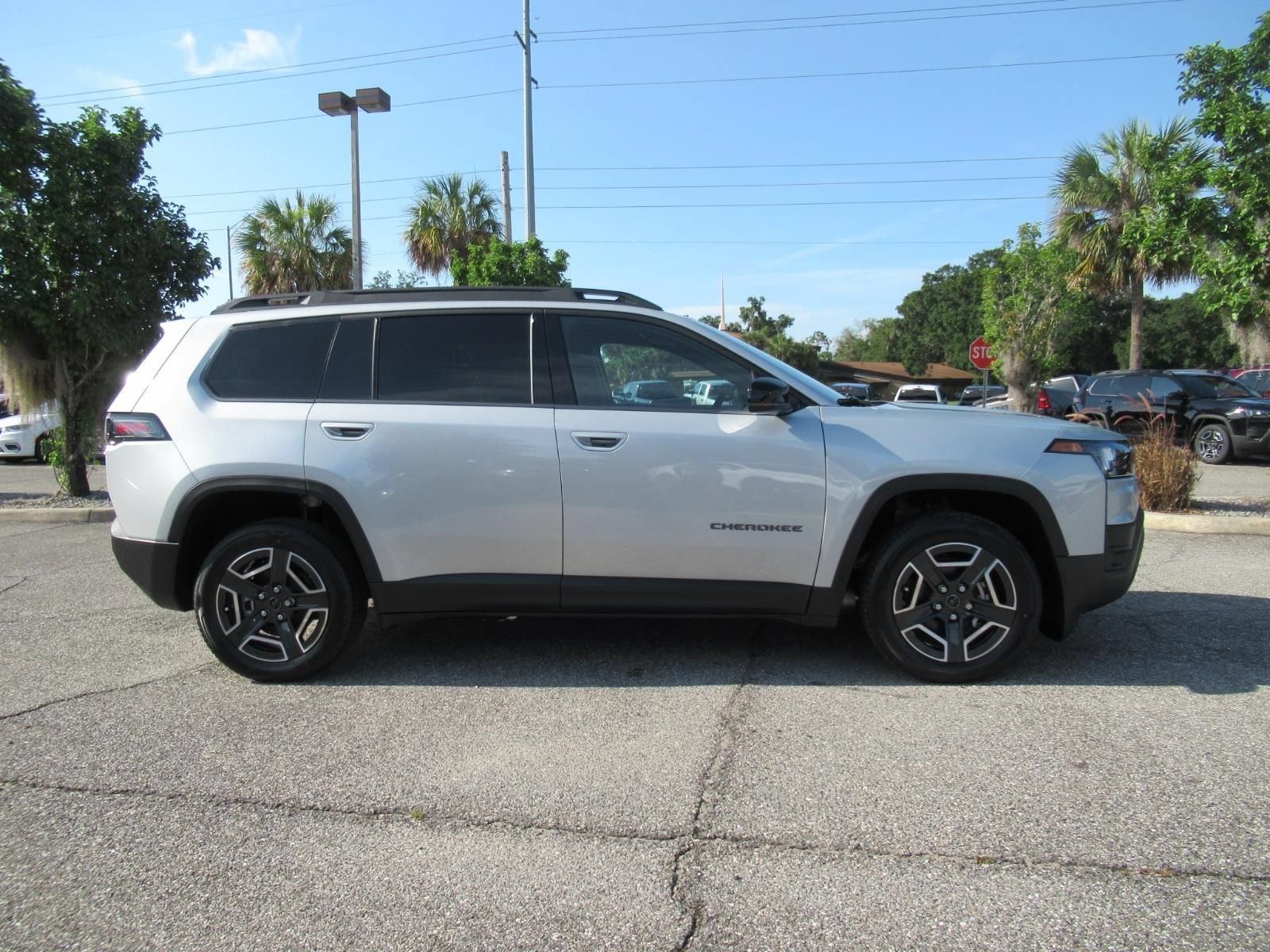 New 2026 Jeep Cherokee Limited AWD/4WD image 2