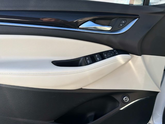 Used 2023 Buick Enclave Essence FWD image 15