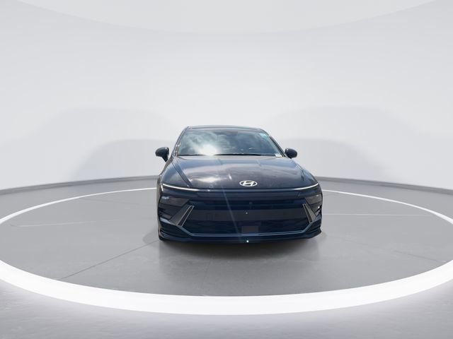 Used 2025 Hyundai Sonata Limited image 2