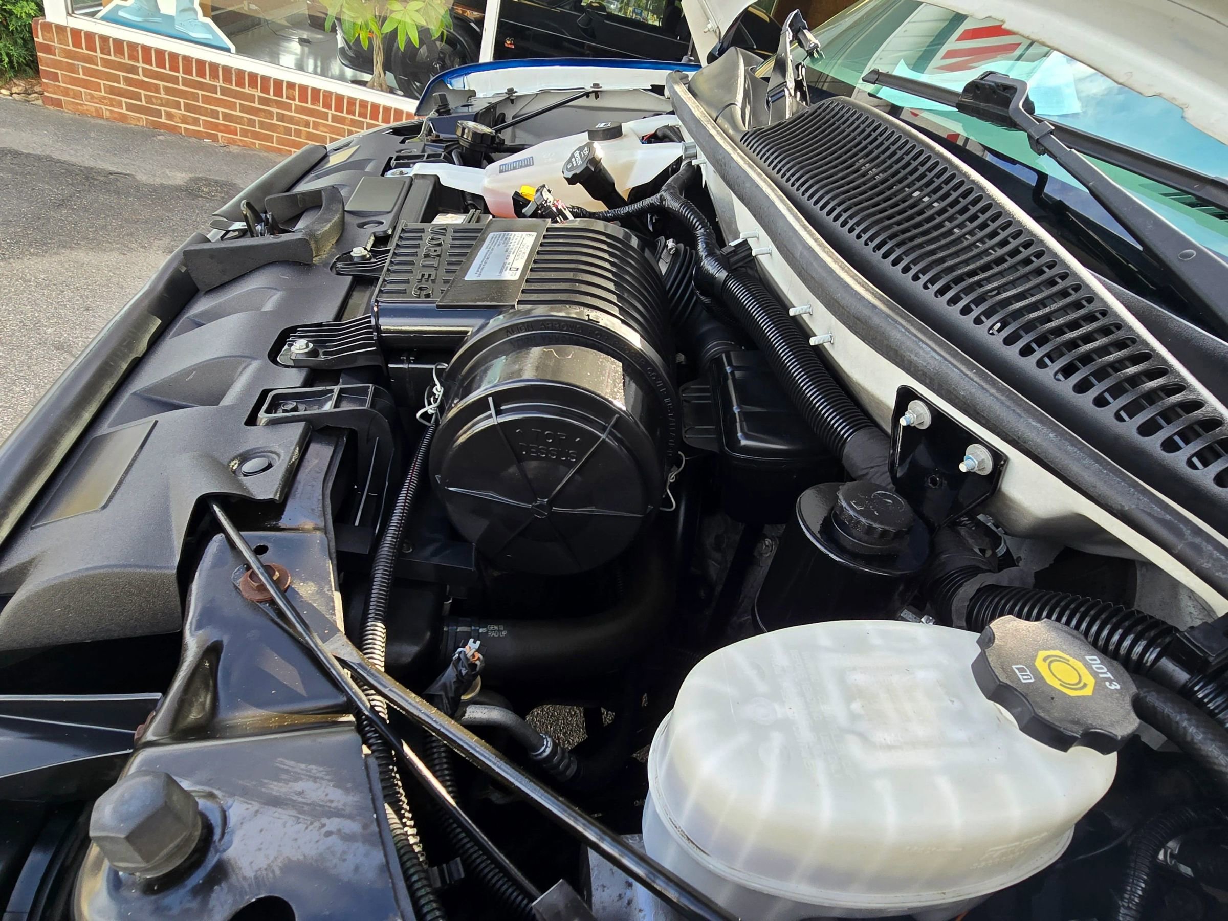 Used 2018 Chevrolet Express 3500 w/ Power Convenience Package RWD image 32