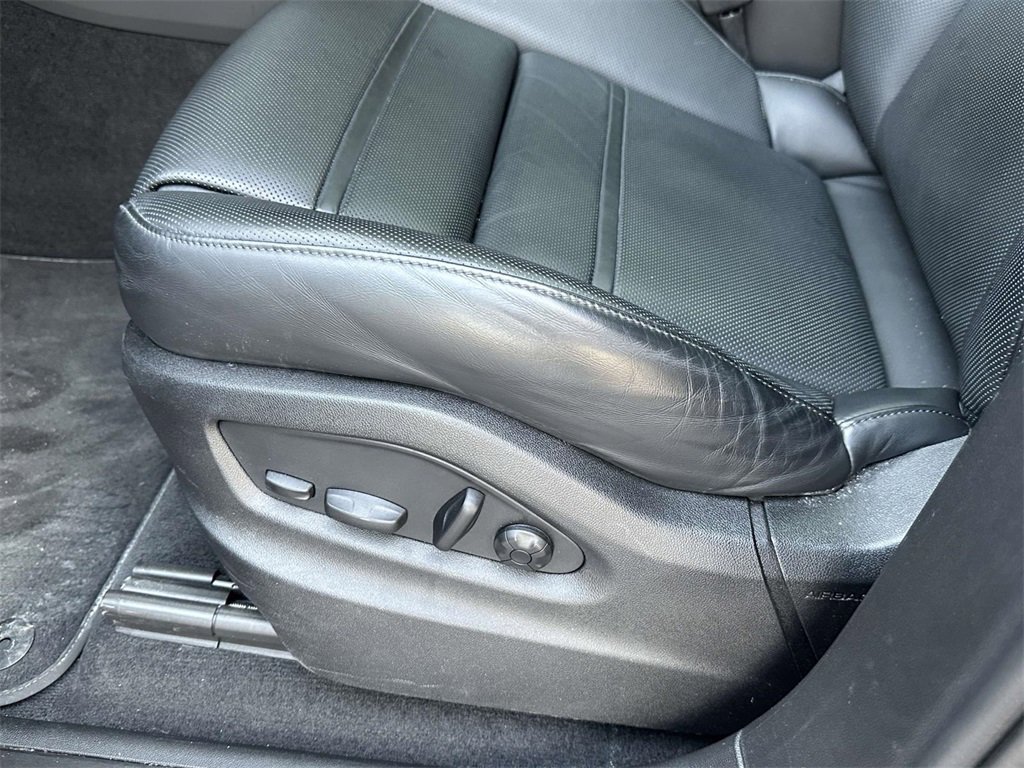 Used 2022 Porsche Cayenne GTS image 6