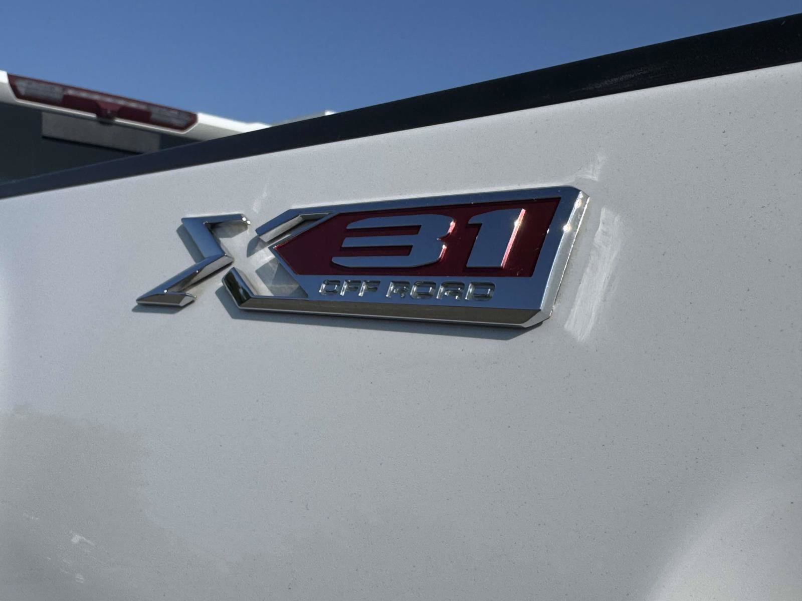 Used 2024 GMC Sierra 3500 SLE w/ SLE Value Package AWD/4WD image 16