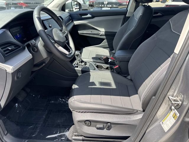 Certified 2023 Volkswagen Taos SE FWD image 14