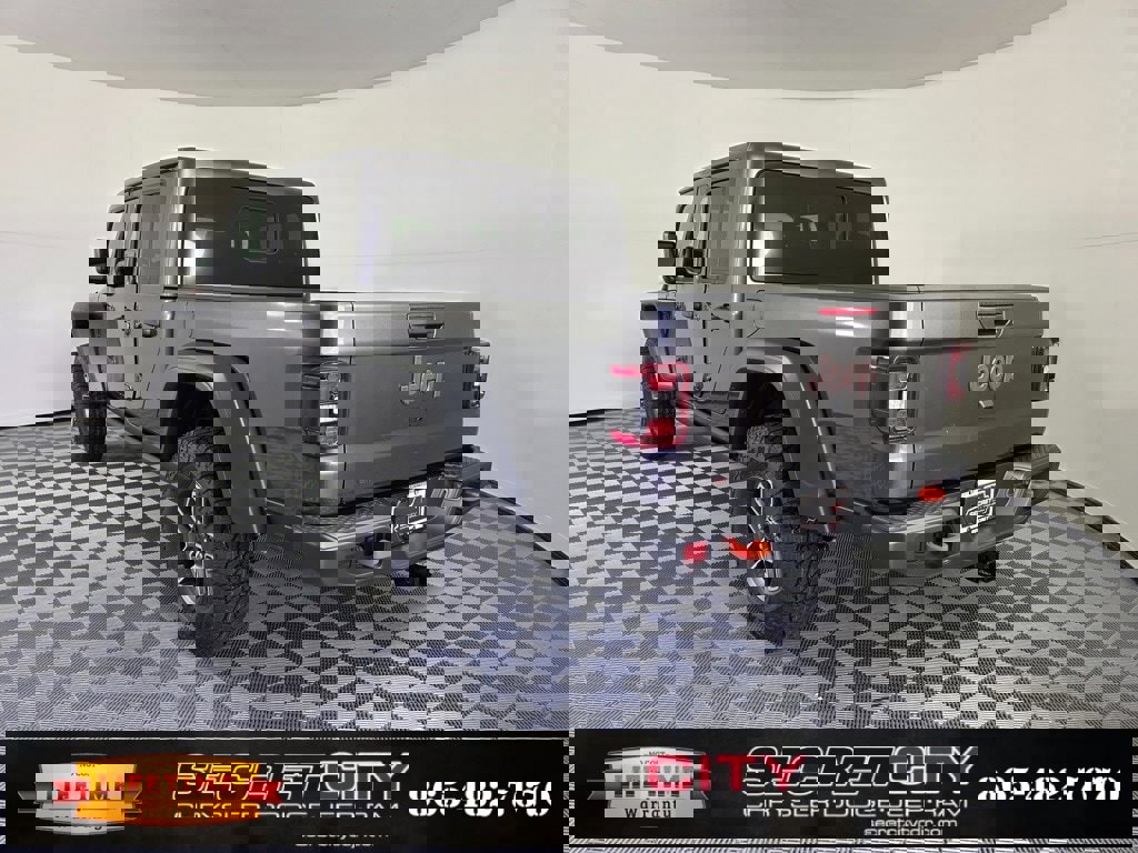 New 2025 Jeep Gladiator Mojave image 5