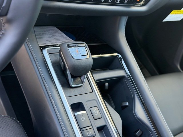 New 2026 Nissan Pathfinder SL FWD image 22