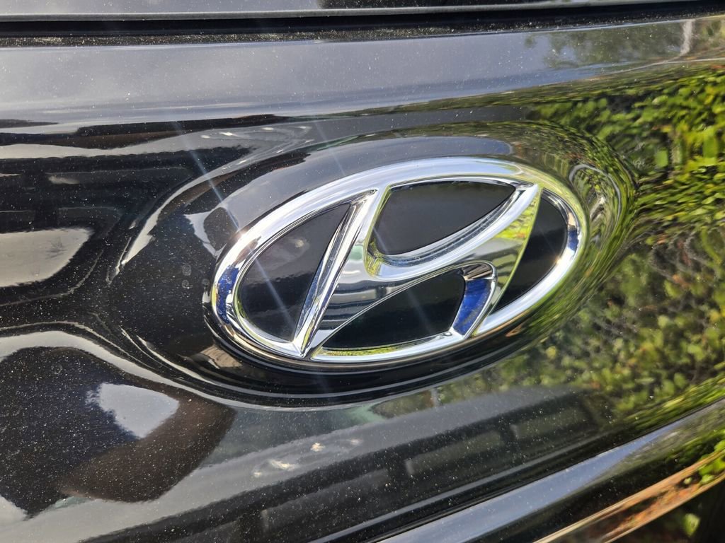 Used 2022 Hyundai Kona SEL w/ Cargo Package FWD image 7