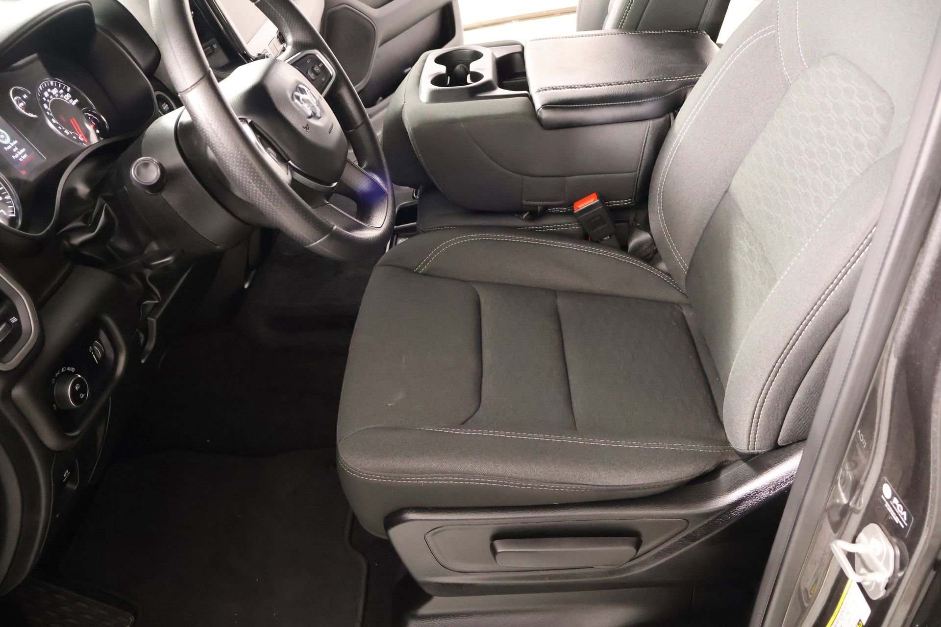 Used 2025 RAM 1500 Tradesman w/ Night Edition RWD image 10