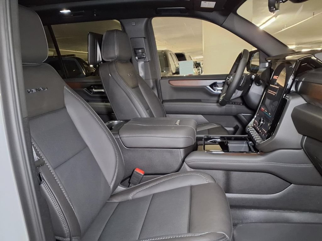 New 2026 GMC Yukon Denali w/ Advanced Technology Package RWD image 6
