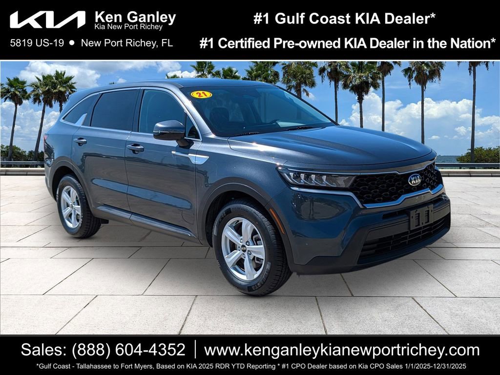 Certified 2021 Kia Sorento LX FWD image 1