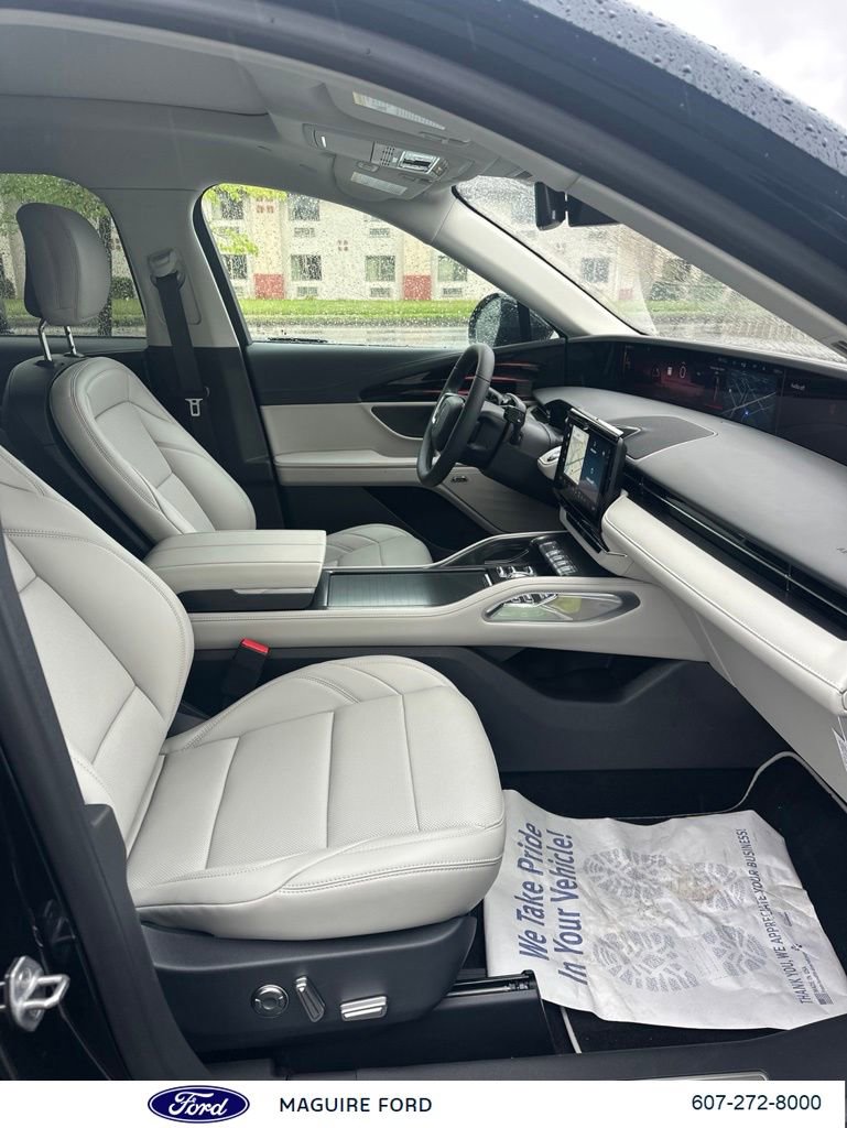New 2026 Lincoln Nautilus Premier w/ Equipment Group 102A AWD/4WD image 12