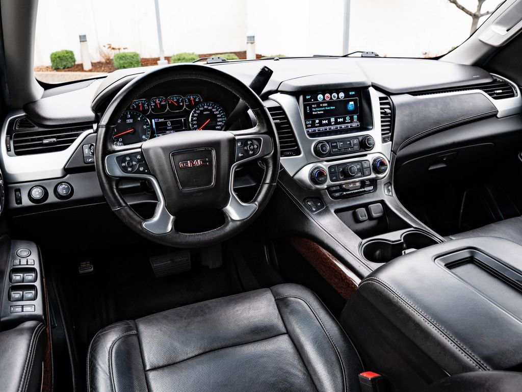 Used 2018 GMC Yukon SLT image 4
