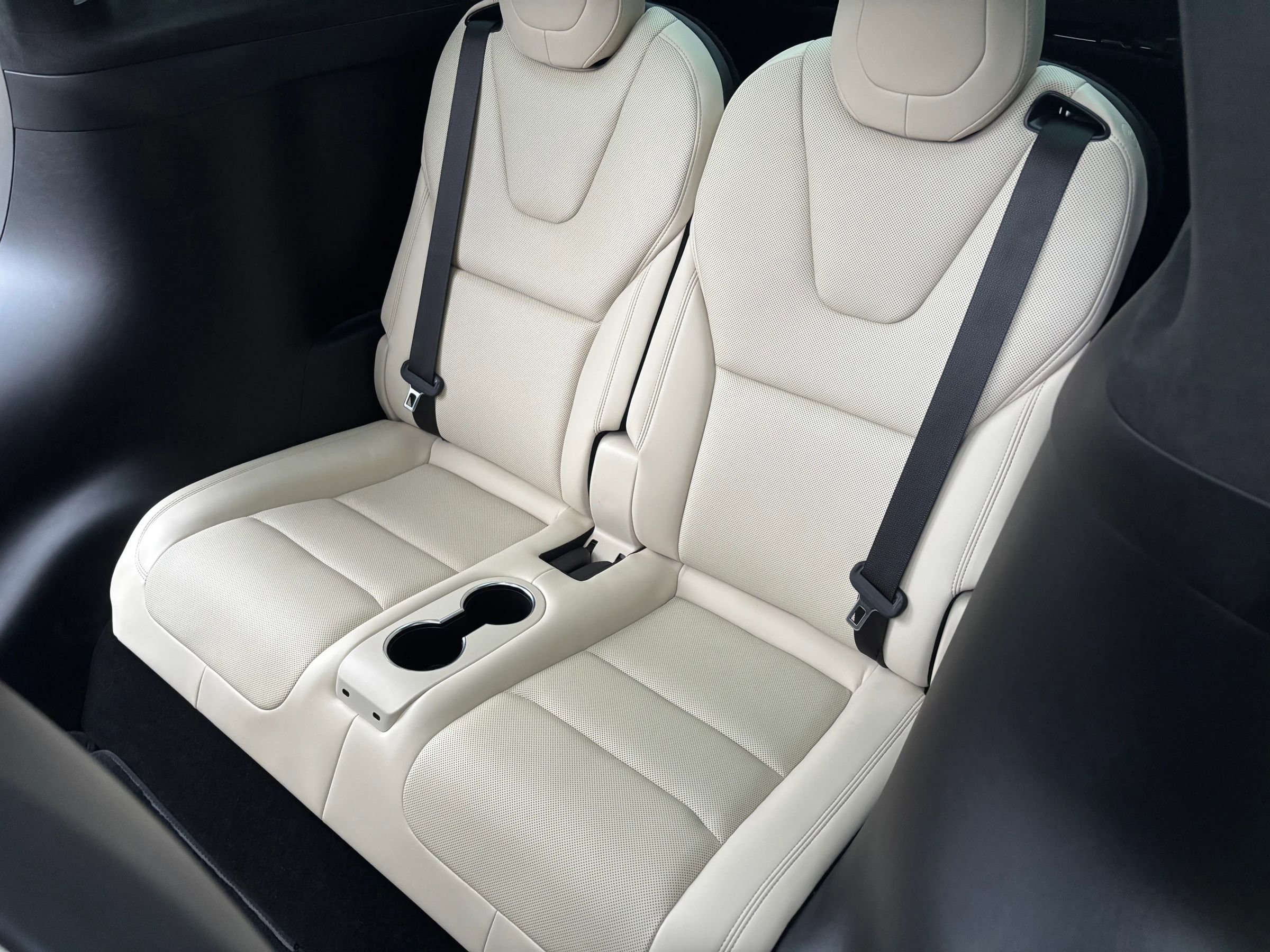 Used 2023 Tesla Model X image 15