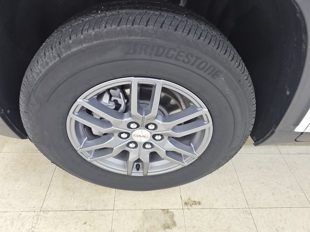 Used 2025 GMC Acadia Elevation FWD image 19