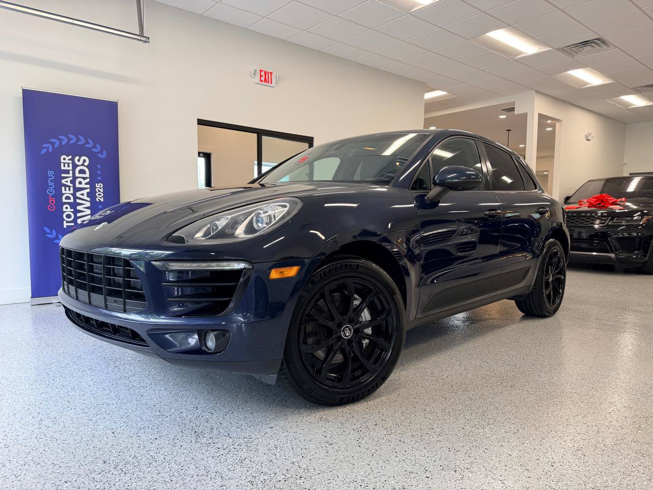 Used 2015 Porsche Macan S AWD/4WD image 2
