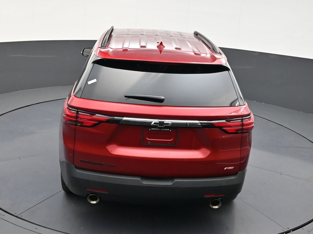 Used 2023 Chevrolet Traverse RS AWD/4WD image 16
