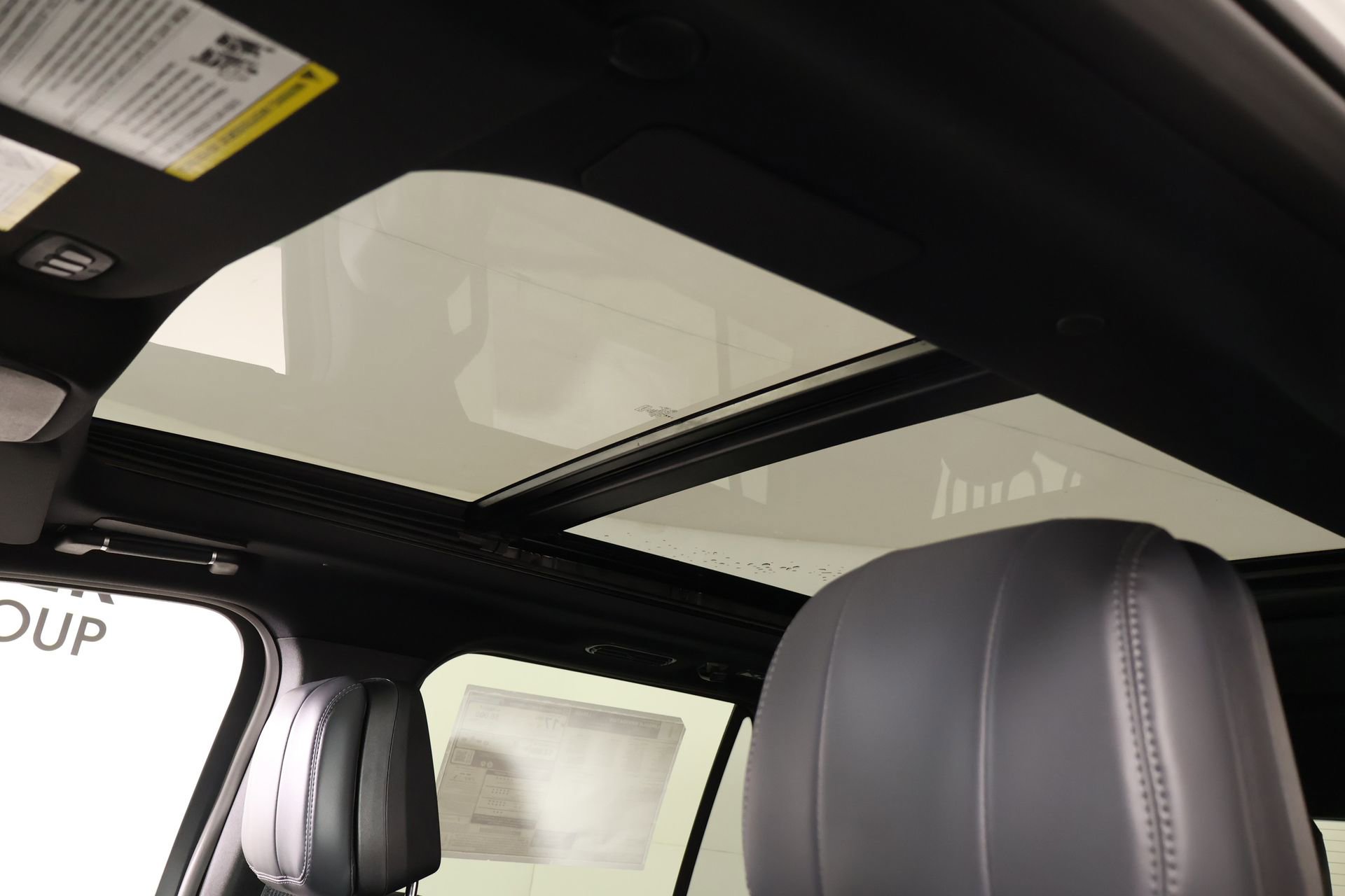 New 2026 Lincoln Navigator Reserve w/ Jet Appearance Package image 16