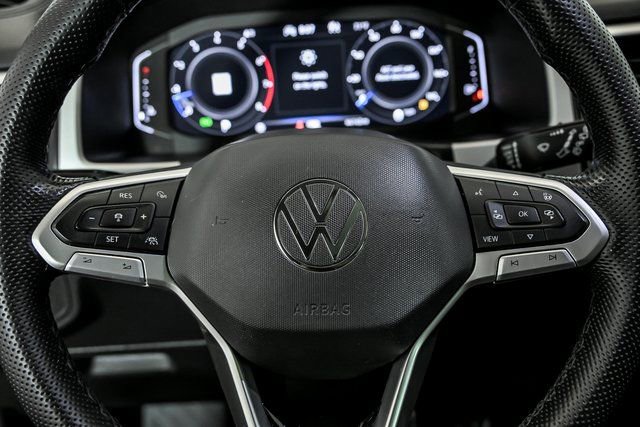 Used 2022 Volkswagen Atlas SEL Premium image 18
