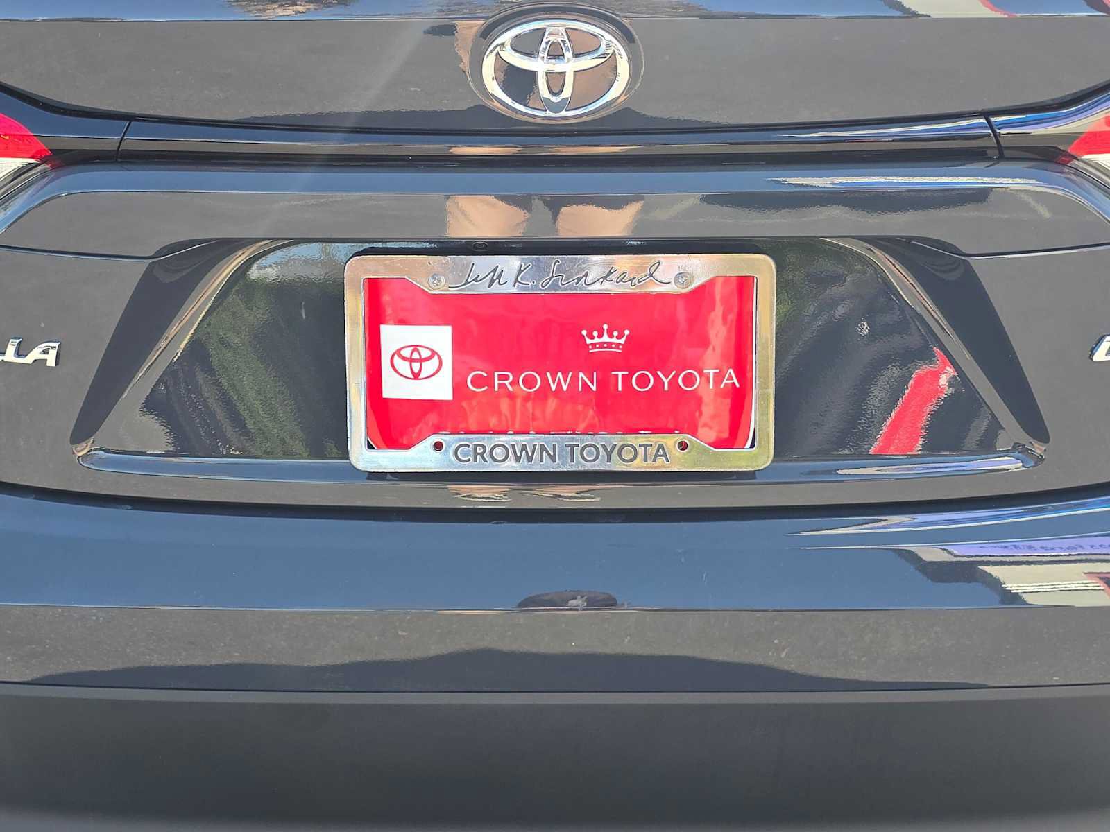 Certified 2025 Toyota Corolla LE FWD image 13