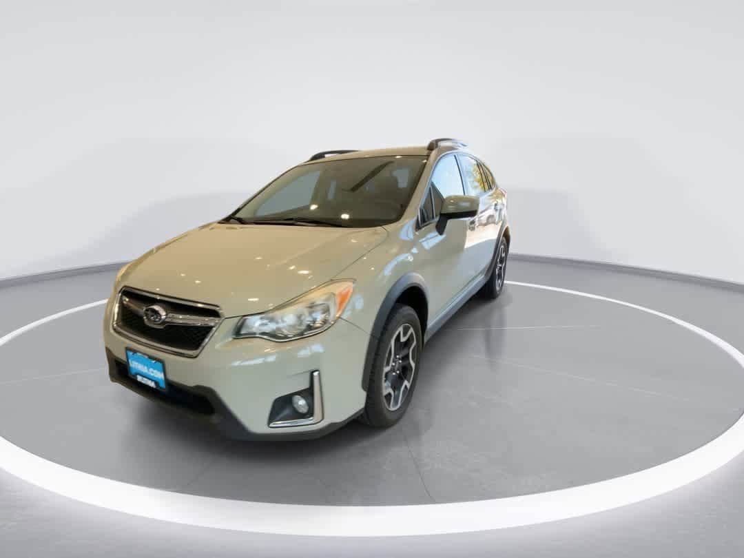 Used 2017 Subaru Crosstrek 2.0i Premium w/ Popular Package #1 AWD/4WD image 4