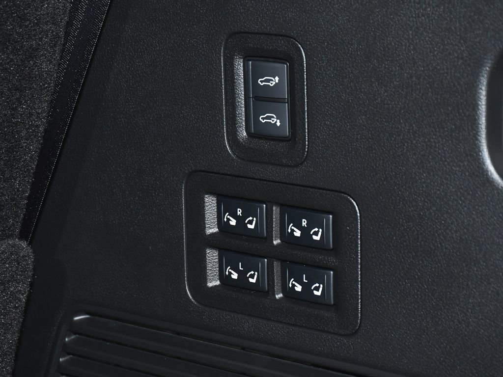 Used 2025 INFINITI QX80 Sensory image 76