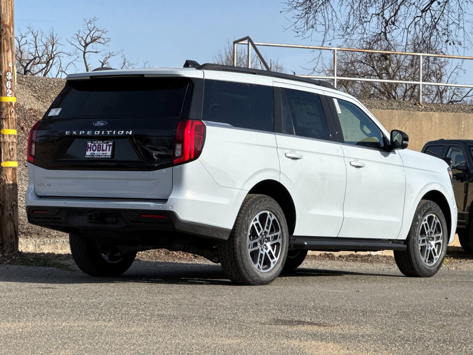 New 2026 Ford Expedition Active image 3