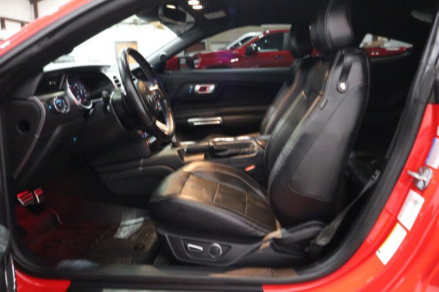 Used 2019 Ford Mustang GT Premium w/ GT Performance Package RWD image 6