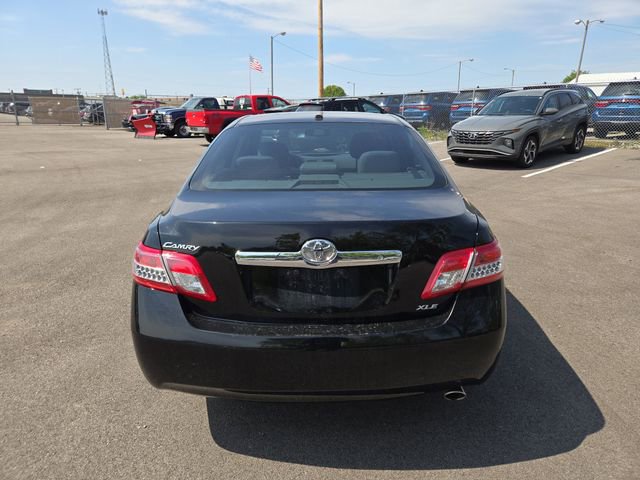 Used 2011 Toyota Camry XLE w/ XLE Extra-Value Pkg #2 FWD image 7