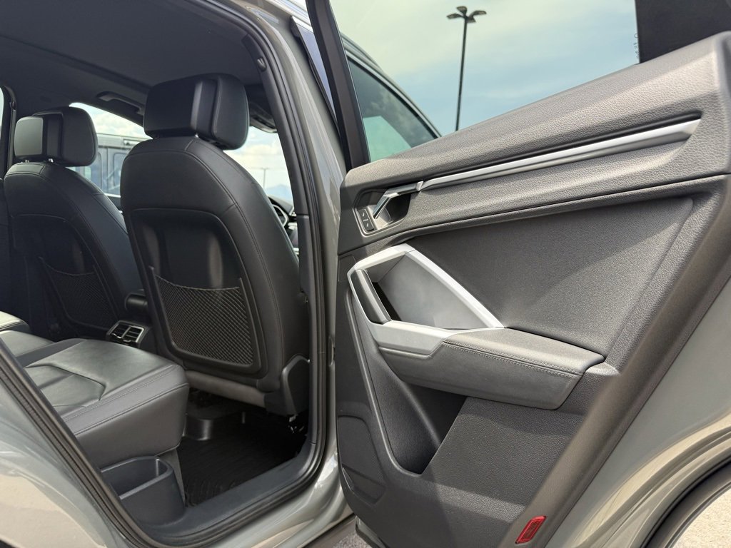 Used 2021 Audi Q3 2.0T Premium image 26