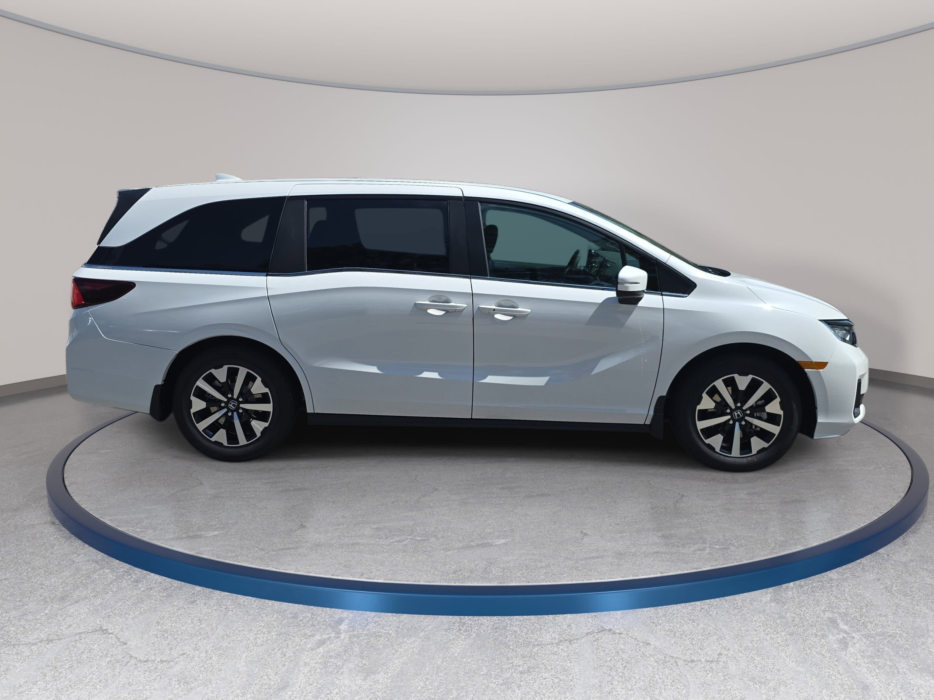 New 2026 Honda Odyssey EX-L image 4