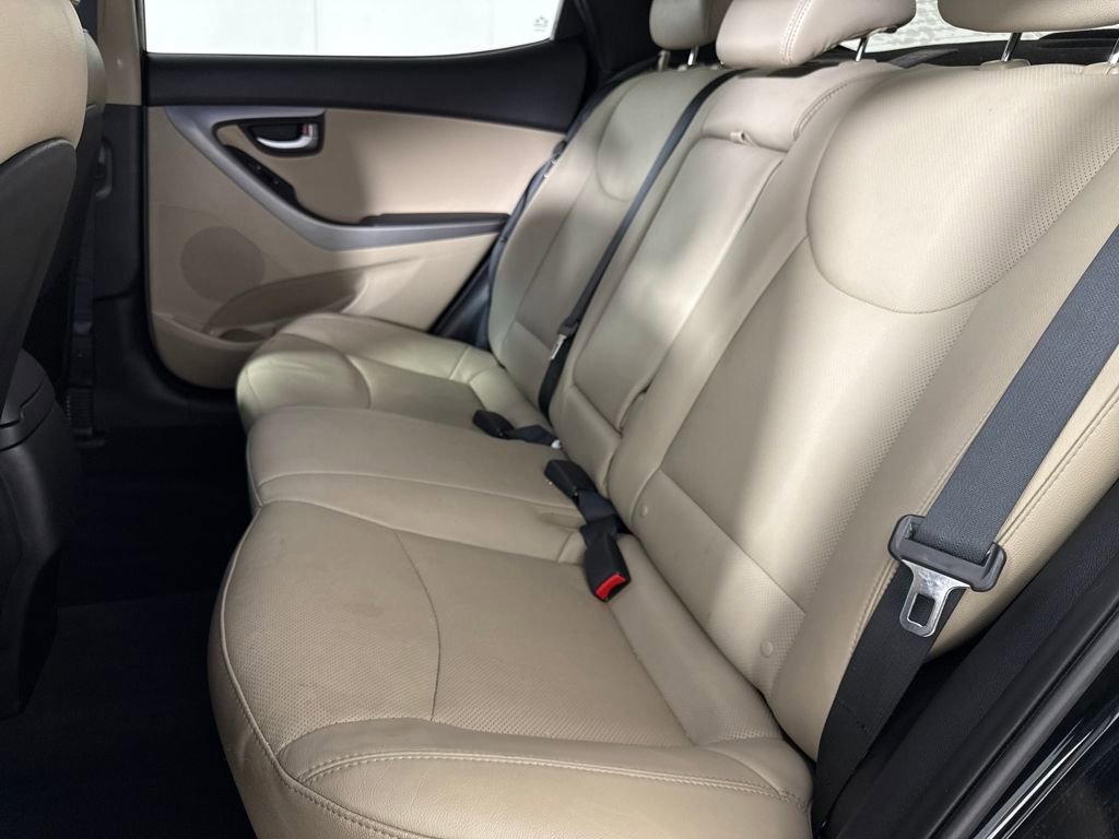 Used 2016 Hyundai Elantra Limited image 12